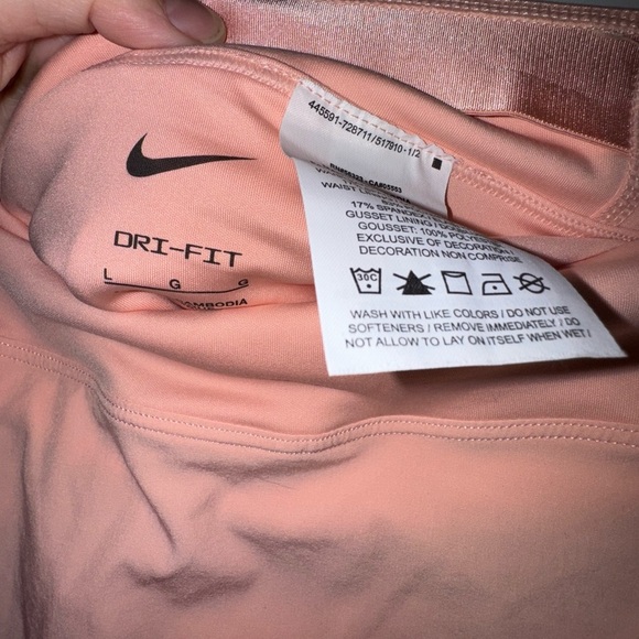 NWOT - Nike Peach Women's Skirt - Picture 6 of 6